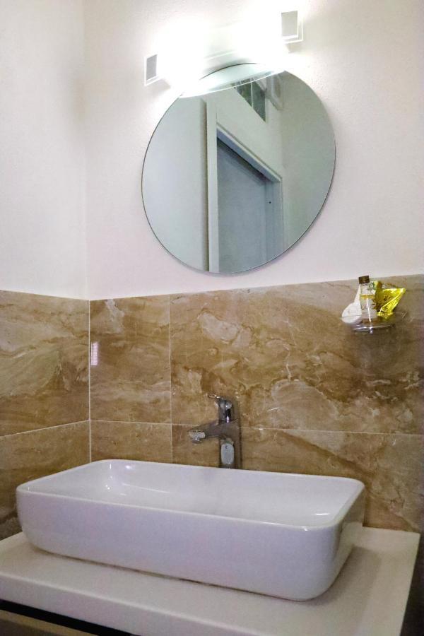 Afrodite Accomodation Тропеа Екстериор снимка
