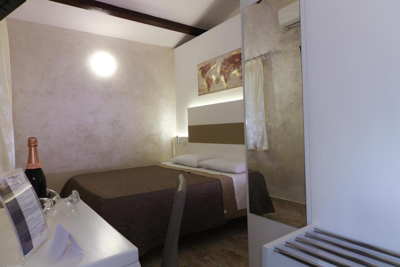 Afrodite Accomodation Тропеа Екстериор снимка