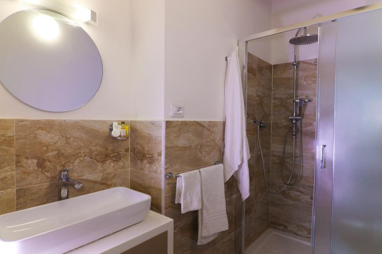 Afrodite Accomodation Тропеа Екстериор снимка